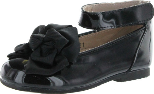 Venettini Girls Misty Dress Shoe With Beautiful Bow Ornament