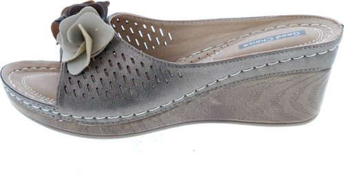 Gc Shoes Women's Sydney Rosette Slide Wedge Sandals