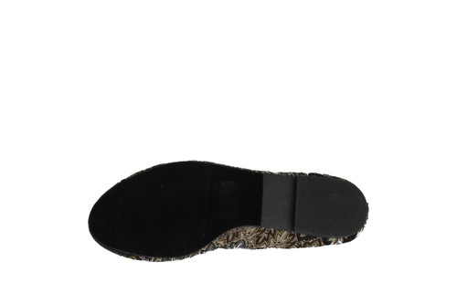 Restricted Women Lotus Flats