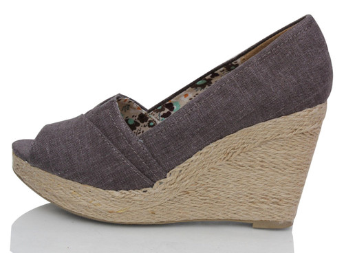 Soda Women Yaha Sandals