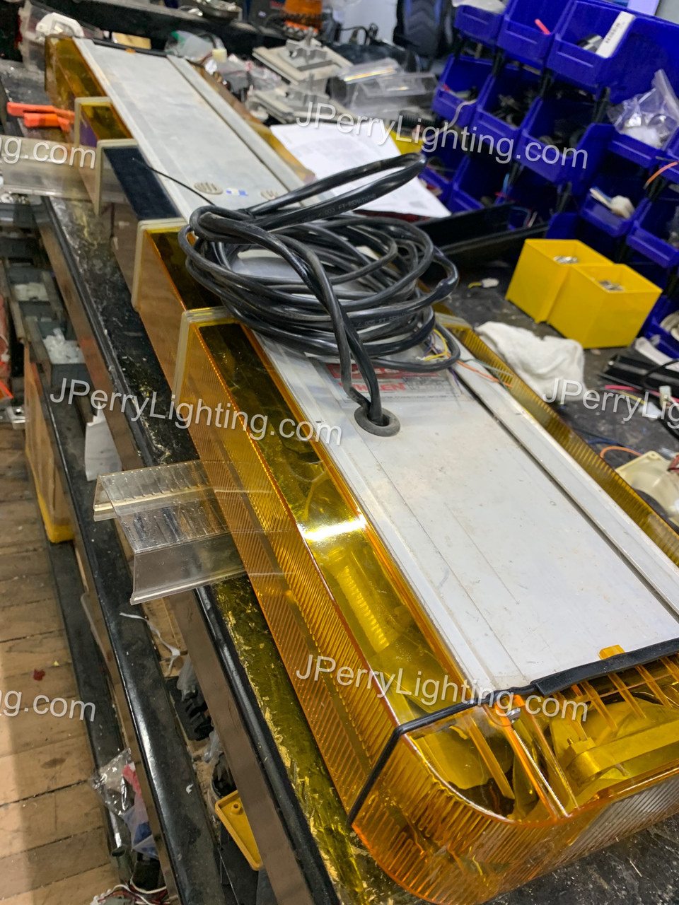 52" or 54" Whelen Edge 9000 Rebuilt 12 Strobe