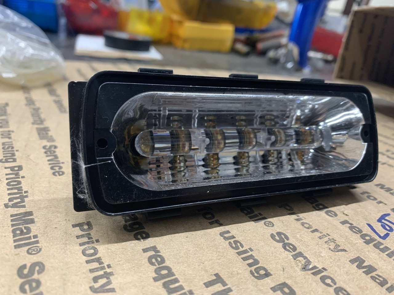 LIN6A Ambrato Serie 500 Modulo LED Whelen Liberty Patriot LFL 500 LIN6A - Barra Luminosa Super LED Ambrata, Usato Ma Funzionante Par56 Led - Foto 5