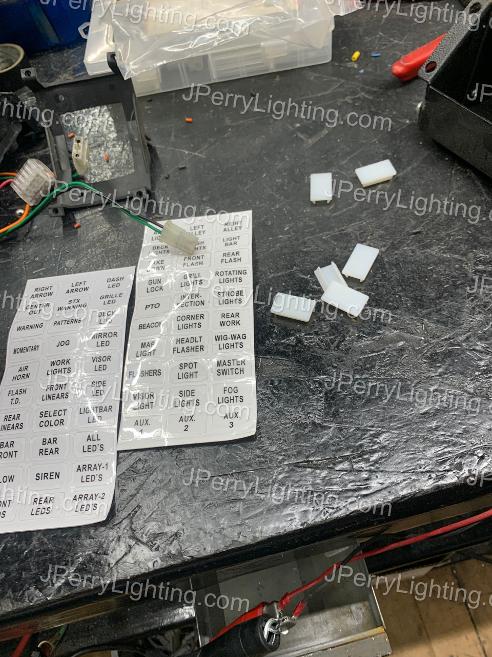 5 Switch box LOT 1767