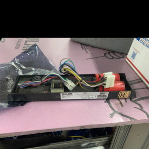 Whelen 9M and 9U UB412 Edge Lightbar Power Supply Whelen 9M and 9U UB412 Edge Lightbar Power Supply