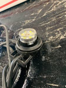 WHITE TWIST LOCK Code3 HIDE-A-BLAST LED Hideaway 6led WHITE TWIST LOCK Code3 HIDE-A-BLAST LED Hideaway 6led