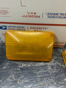 Whelen AMBER 600 Series lens OPTIC