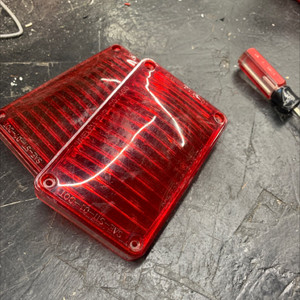 Whelen 400 Series RED Lens (Halogen Optic) Whelen 400 Series RED Lens (Halogen Optic)