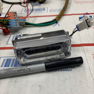 NOS WHITE Whelen LINZ6 2 Wire NOS WHITE Whelen LINZ6 2 Wire