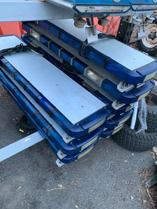 49" Whelen Liberty BLUE LED with SPLIT AMBER TA 49" Whelen Liberty BLUE LED with SPLIT AMBER TA