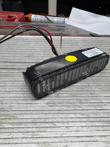 Whelen Ion Universal Mount RED