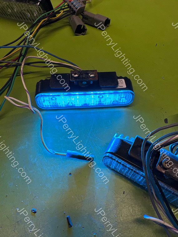 USED CLEARANCE Whelen Ion Universal Mount BLUE