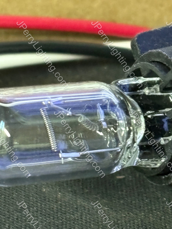 NOS H35DL12 Whelen DUAL FILAMENT bulb 35 Watt PUSH IN BULB WITH TWISTLOCK BASE