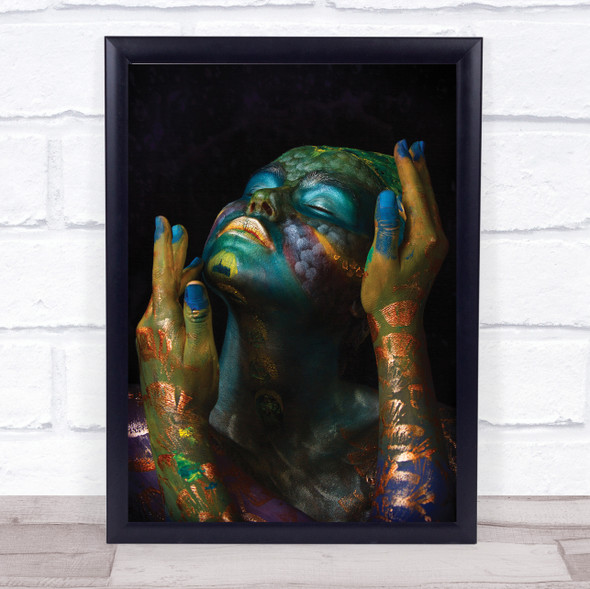 Face Body Green People Dark Low Wall Art Print