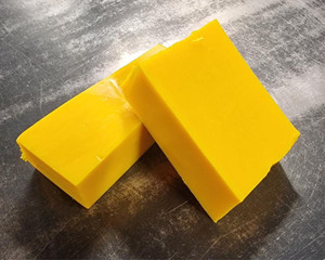 Yellow Stock Bottle Wax