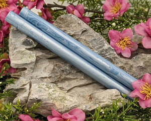 Blue Mid 104 Pearl 11mm x 15cm Large Gun Sealing Wax - per stick Blue Mid 104 Pearl 11mm x 15cm Large Gun Sealing Wax - per stick