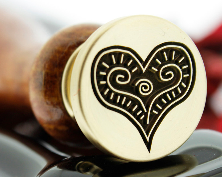 Heart Wax Seal we recommend 25mm size if you wish to add edge text or initials to this design.