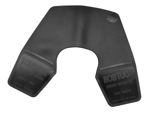 Col de protection Eco Bob Tuo Milcoup en PVC noir avec extrémités lestées pour coupe de cheveux