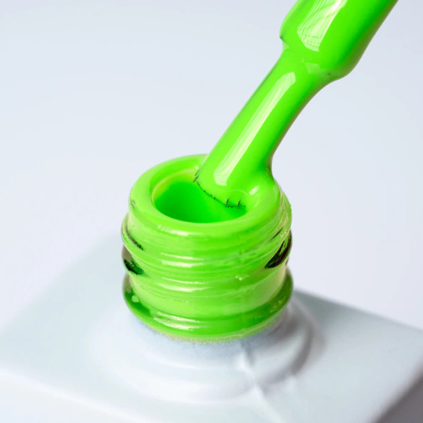 Vernis semi-permanent UV/LED Inveray 10 ml • 136 Lime Light