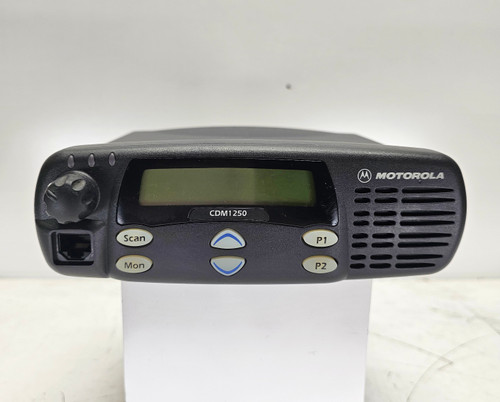 Motorola CDM1250 UHF 40 Watts 64 Ch 403-470 Mhz Ham AAM25RKD9AA2AN