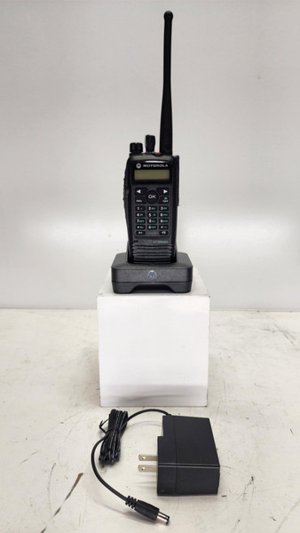 Motorola TRBO XPR6550 XPR 6550 UHF 403-470 Mhz 1000 CH CONNECT PLUS