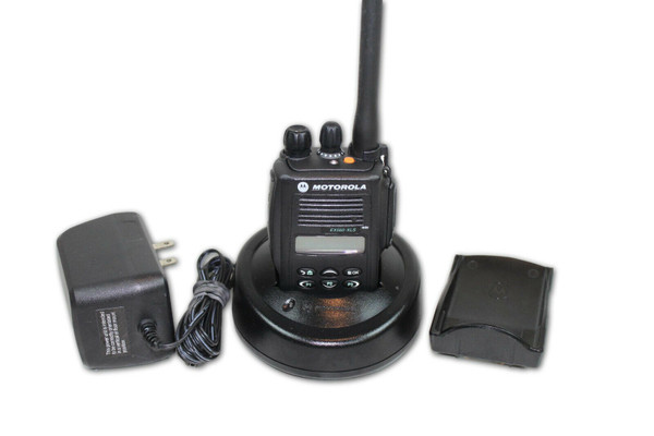 Motorola EX560 XLS UHF 403-470 MHz 160 Ch 4 Watt (Complete Kit)
