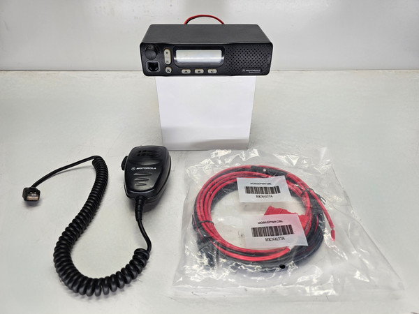 Motorola M1225 VHF 150-174 MHz 20 Channel 45 Watt (Complete Kit)