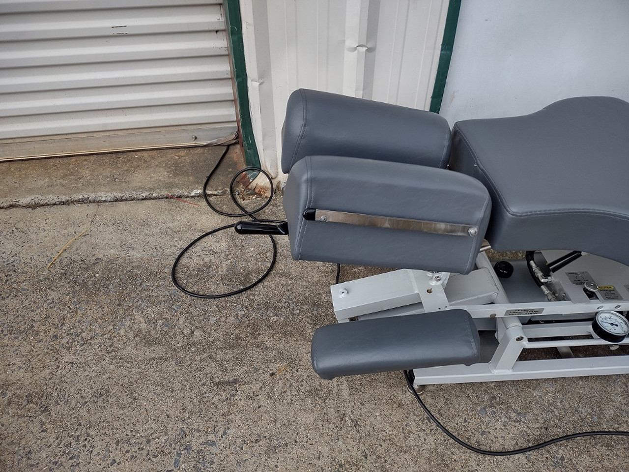 Looking for the BEST prices on a Used Lloyd 402 Manual Flexion Elevation Table with Deluxe Cervical & Pelvic Drop,Used Lloyd 402 Manual Flexion Elevation Table?