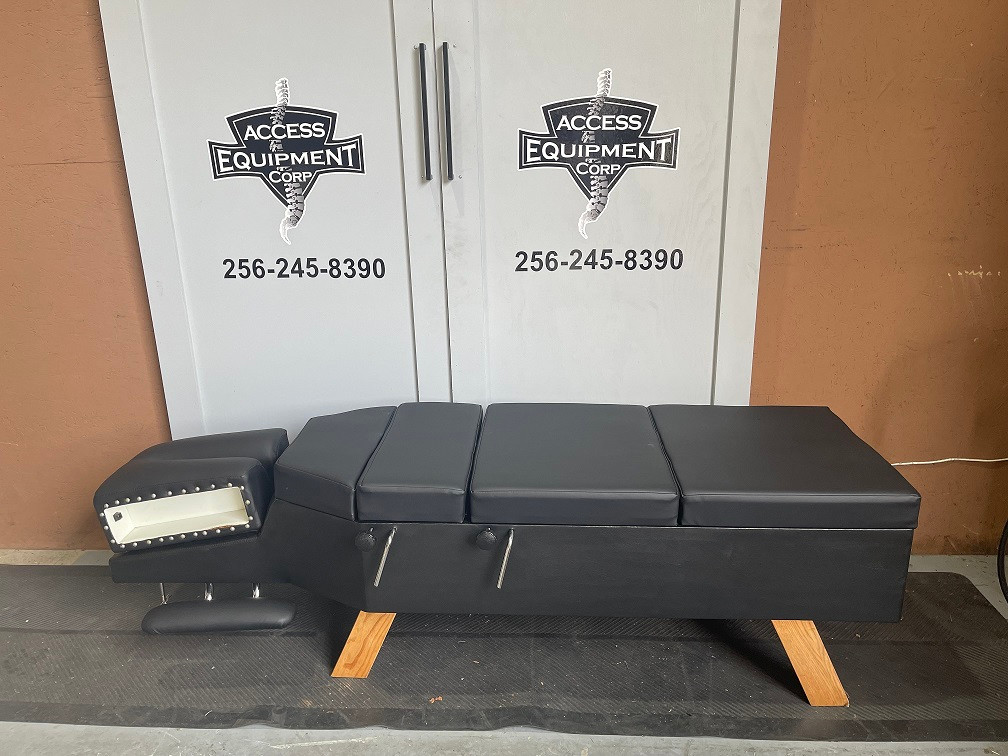 Refurbished Thomas Heritage 6 Adjusting Table with Upgraded