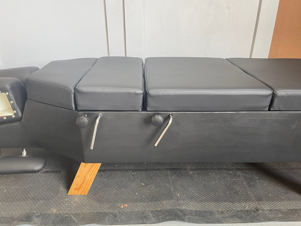 Refurbished Thomas Heritage 6 Adjusting Table with Upgraded