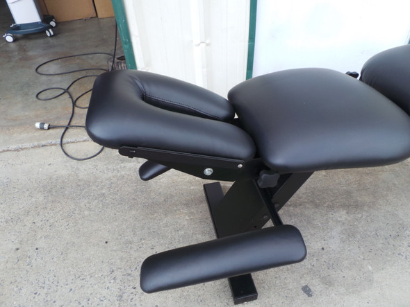 Used Lloyd Galaxy Mcmanis Elevation Flexion Table