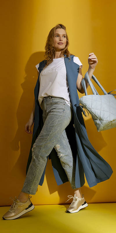 OI - Slate Vest and Jeans