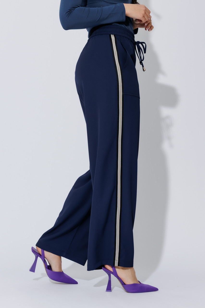 アギアトATTACHMENT Pants Side Stripe Wide 4th & Reckless wide leg side stripe pants in red | ASOS
