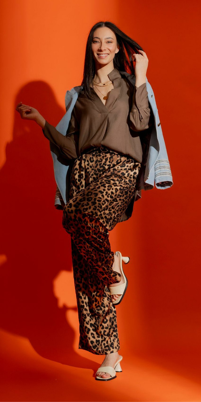 0. A Leopard Paperbag Pants