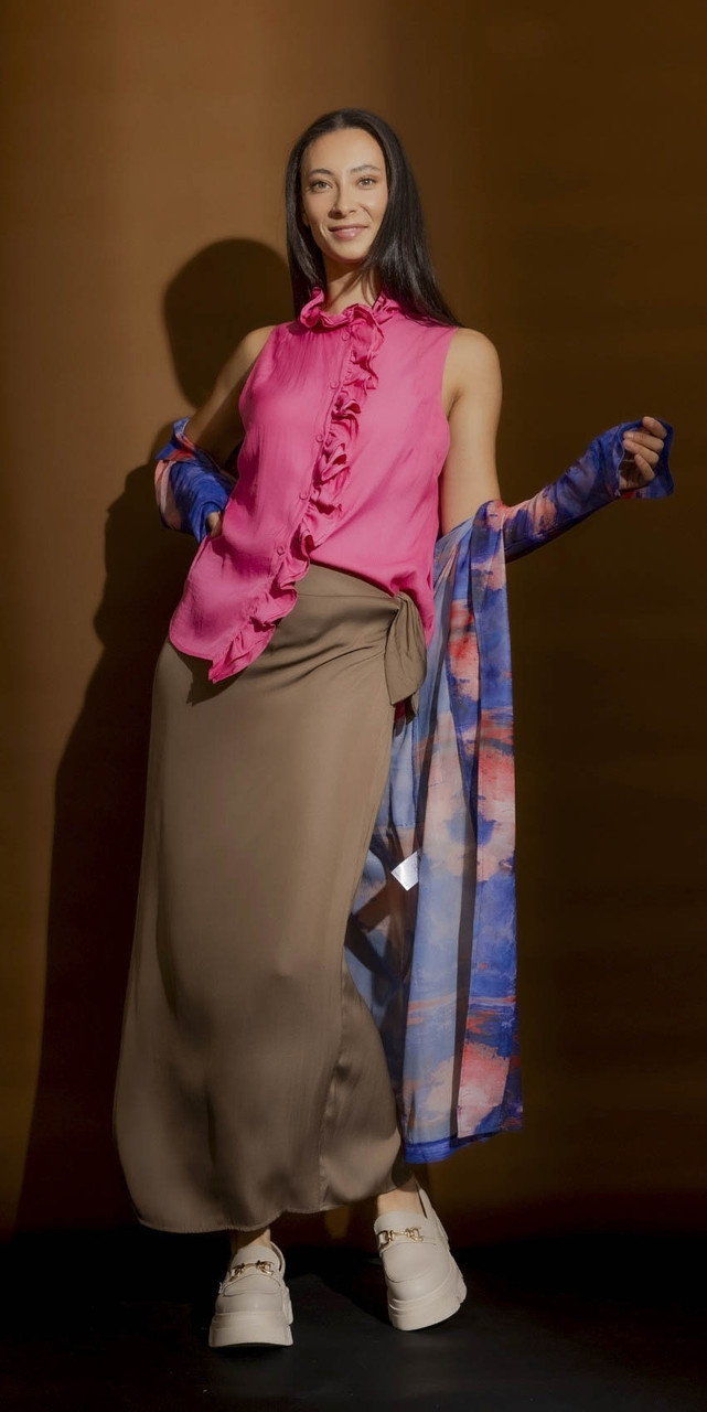 OI - JAN - Pink Ruffle Cami with Cocoa Skirt