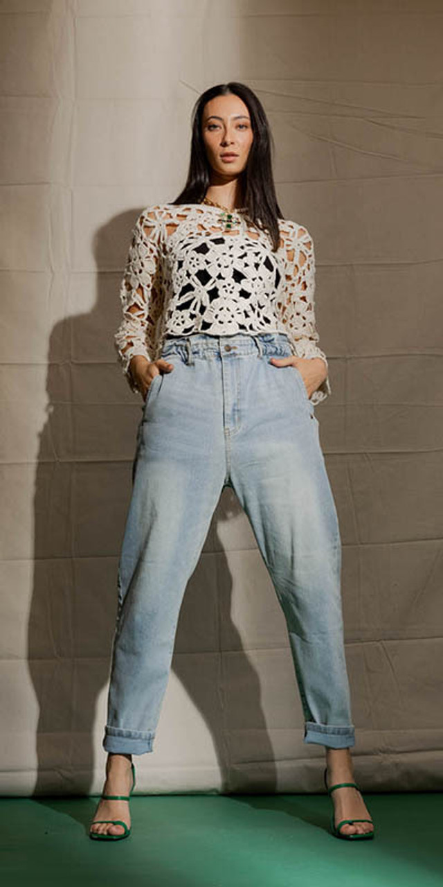 OI - Chunky Knit with Jeans