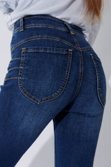 Mid Denim Miracle Jean
