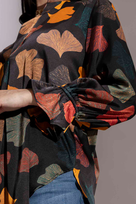 Black Leaf Femme Blogger Shirt