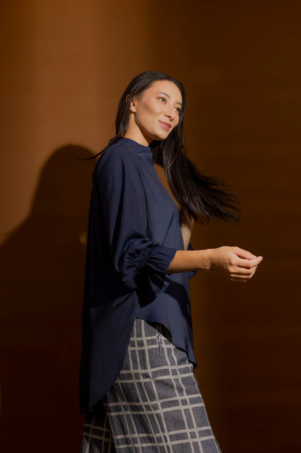 Navy Femme Blogger Shirt