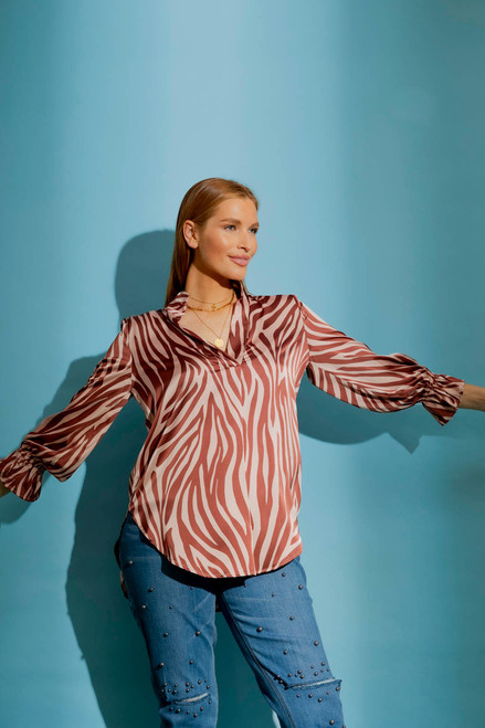 Sienna Zebra Femme Blogger Shirt