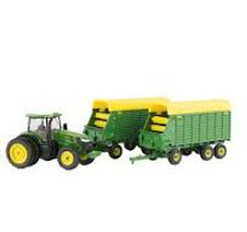 1/64 7290R with Forage Wagons