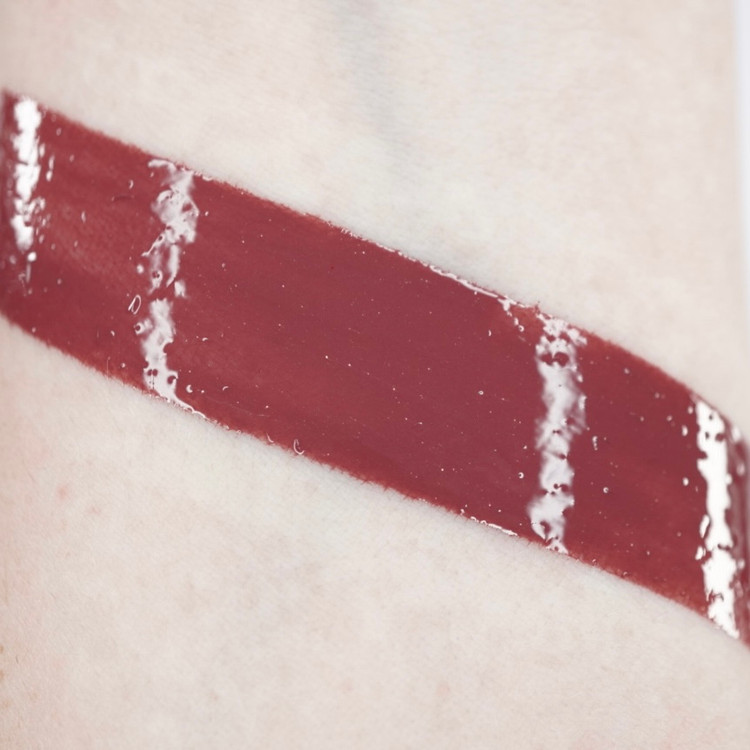 Sarah - Lip Cream