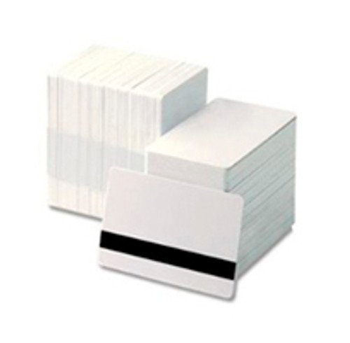 82137 - CARD POLY HICO ULTRACARD PREMIUM. BOX OF 500 CARDS.