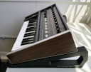 synthCube Angled Desktop Stand