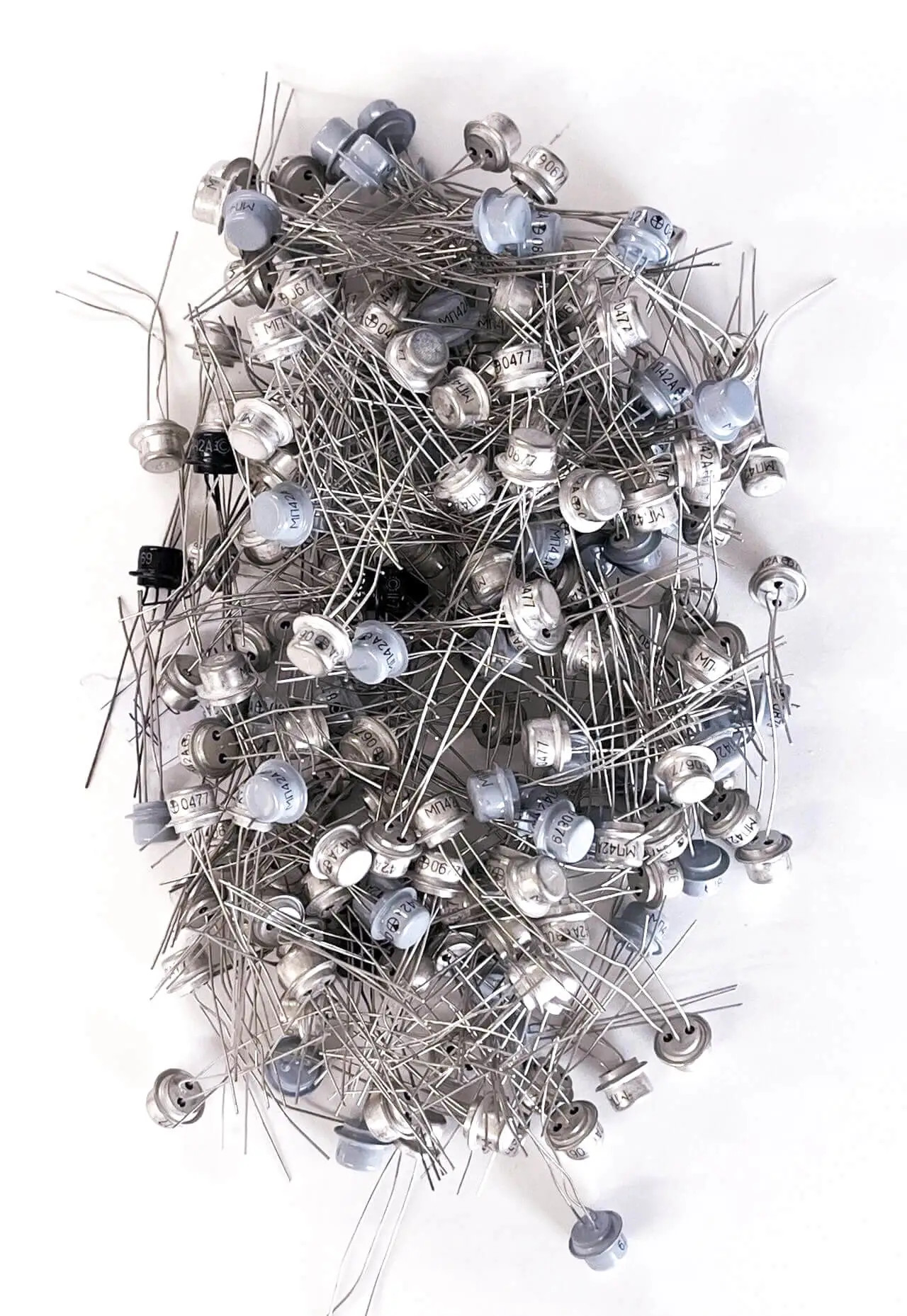 MP42A Transistor Germanium Soviet-era (мп42а) - Small Bear Electronics