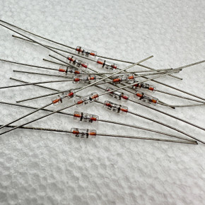 1N5231B 5.1V Zener Diode, Glass