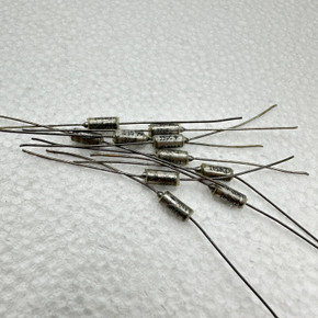 .27uf 35v 10% Sprague 150D Military Spec Tantalum Capacitor NOS 270nf