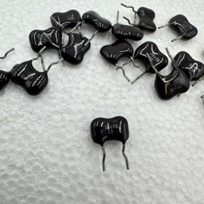 24pf 300v 5% Silver Mica Capacitors CD .024nf