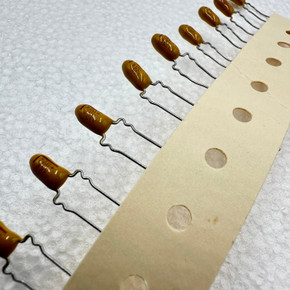 KEMET T353 3.3uf 35v 10% Radial Tantalum Capacitor 3300nf