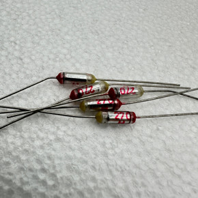 270pf Axial Polystyrene Capacitor 160V 3% .27nf