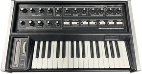 Vintage Moog Music Model 2090 Micromoog Synthesizer Vintage Moog Music Model 2090 Micromoog Synthesizer